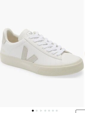 Veja Women's Campo Sneaker White Natural Suede Size EUR 37/US 6